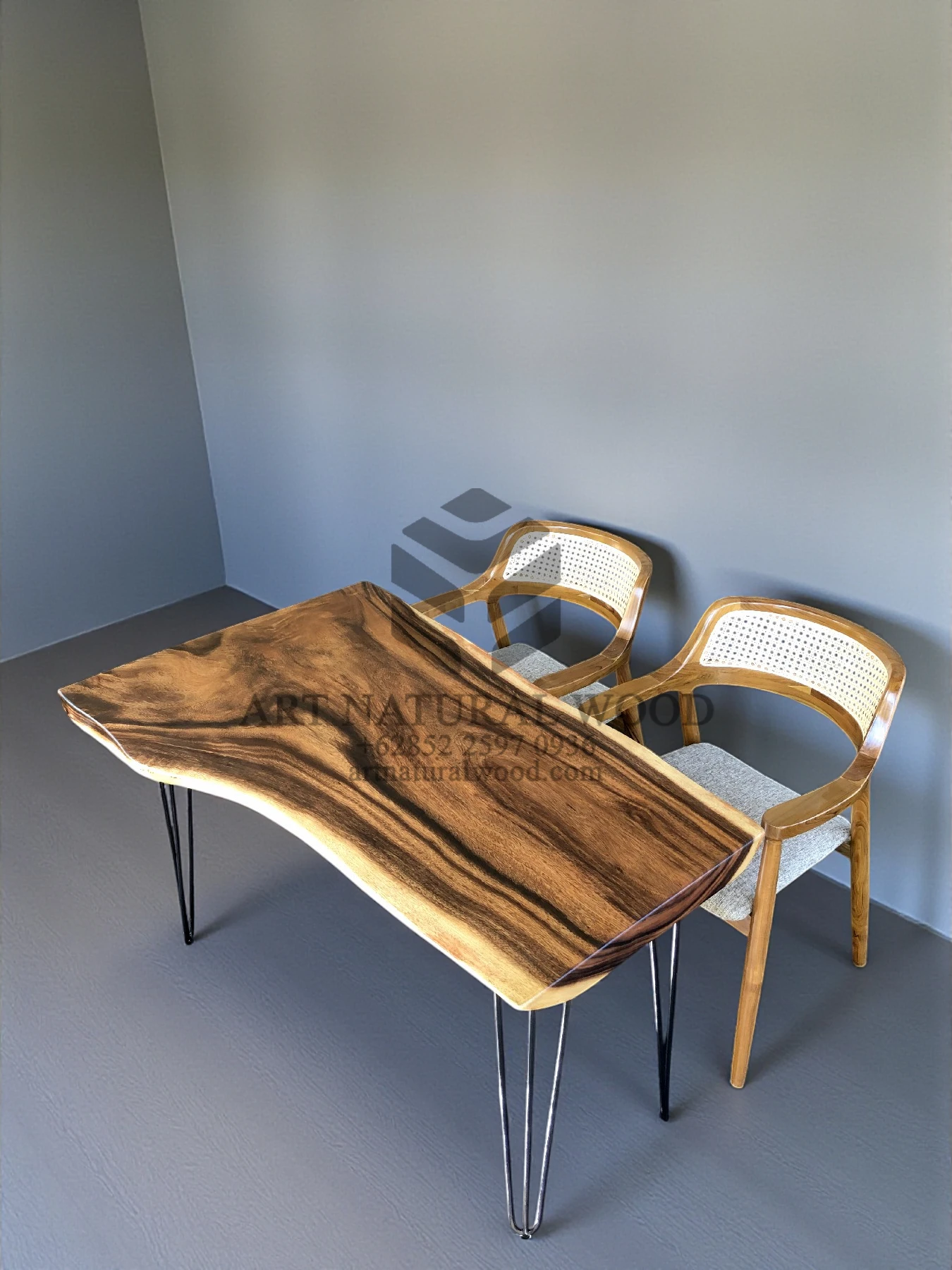 meja kerja minimalis kayu solid kaki besi