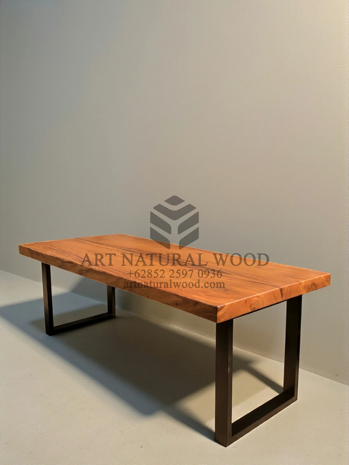 meja makan minimalis kayu trembesi solid kaki besi