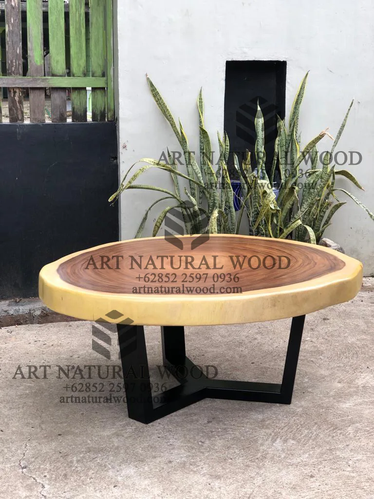 meja tamu bulat kayu trembesi kaki besi