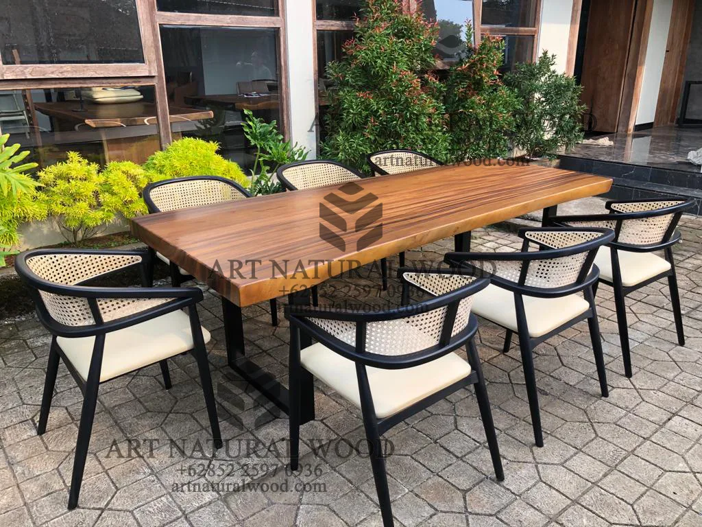 set meja makan minimalis kayu trembesi 8 kursi