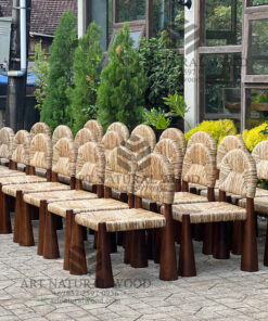 kursi makan anyaman rotan