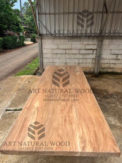 meja kayu besar solid