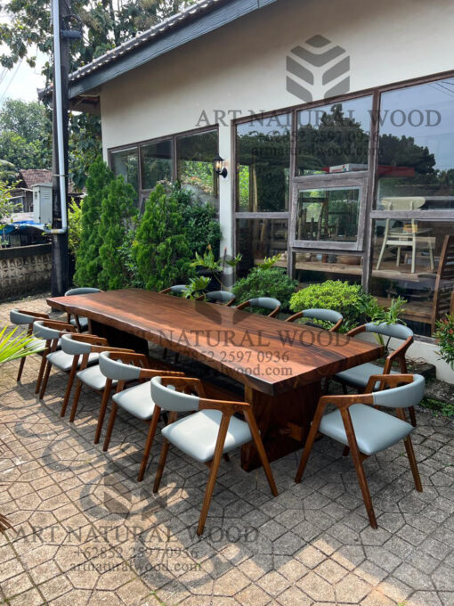 meja makan 10 kursi kayu solid