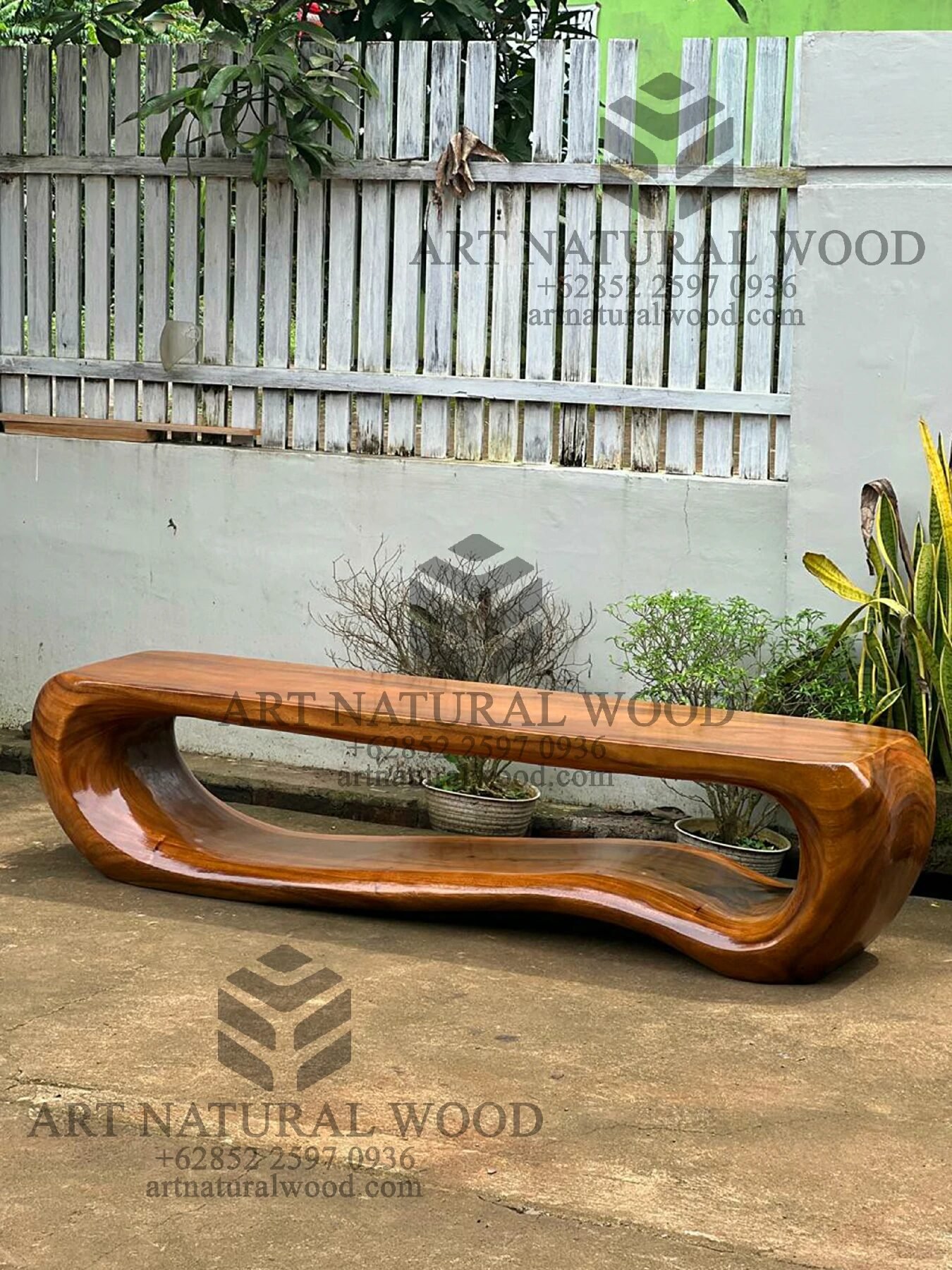 meja tv kayu solid unik
