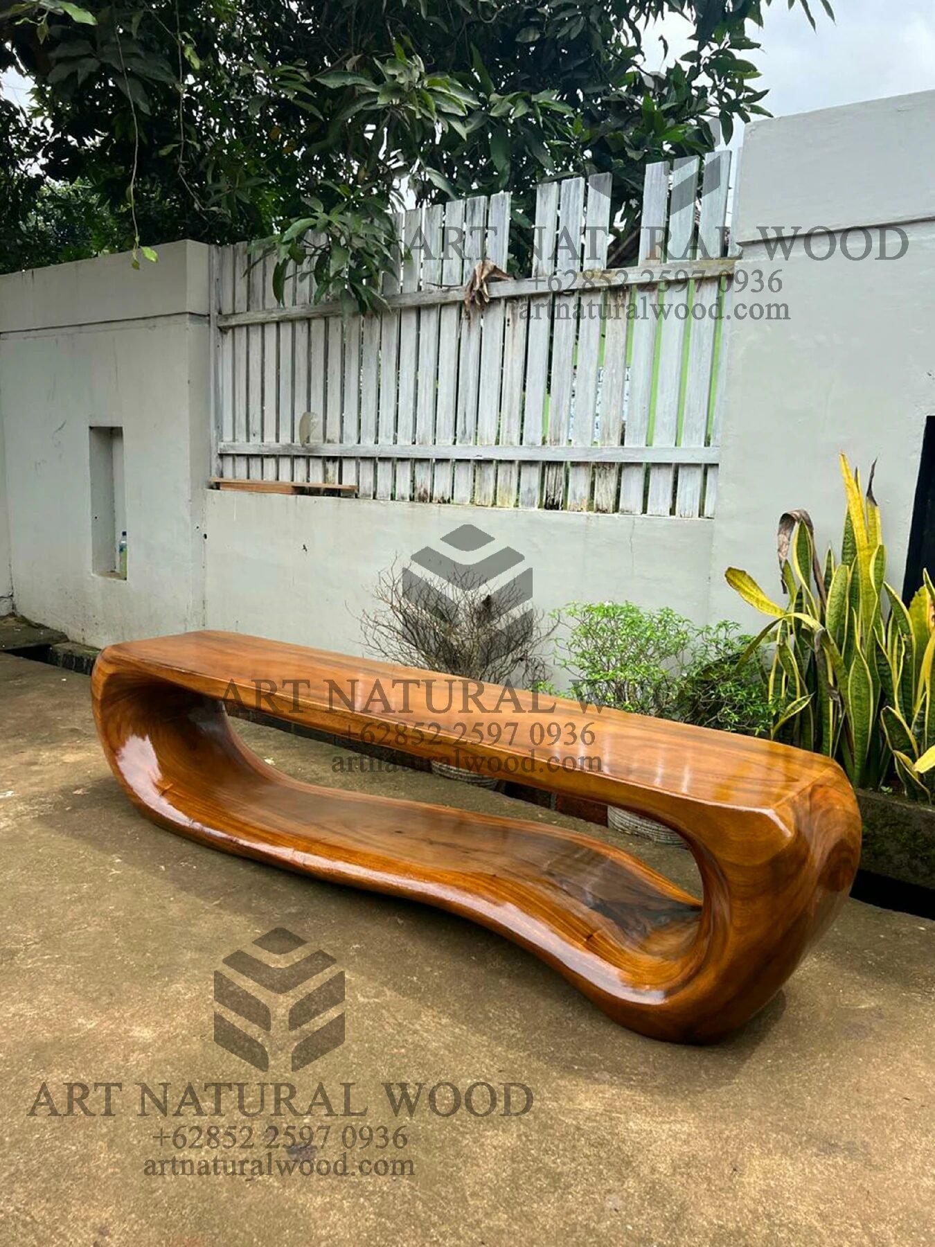 meja tv kayu solid unik