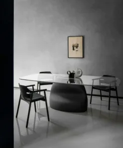 kursi makan kulit desain mid century