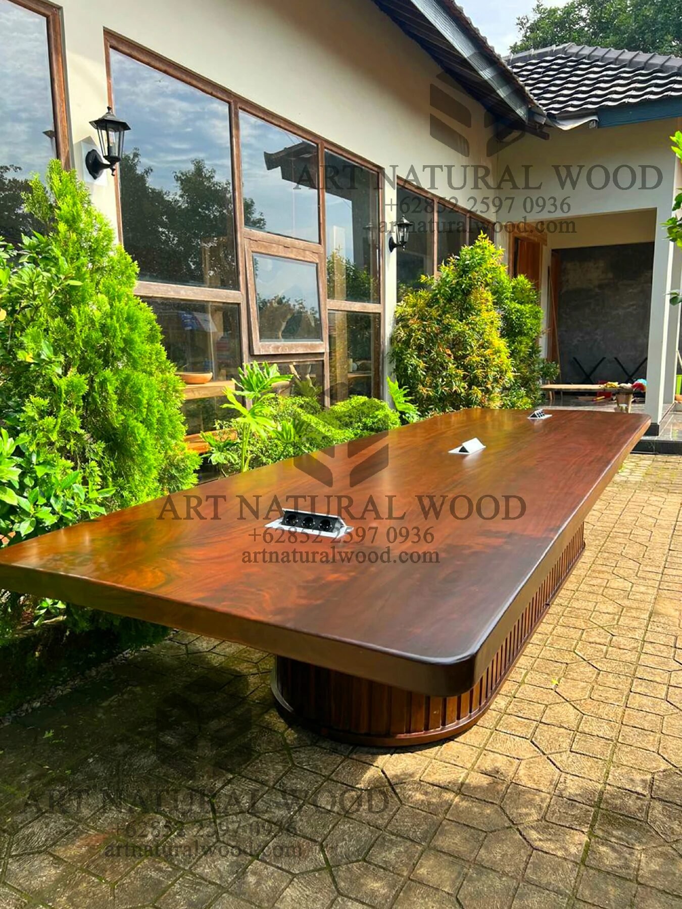 meja meeting kantor besar minimalis