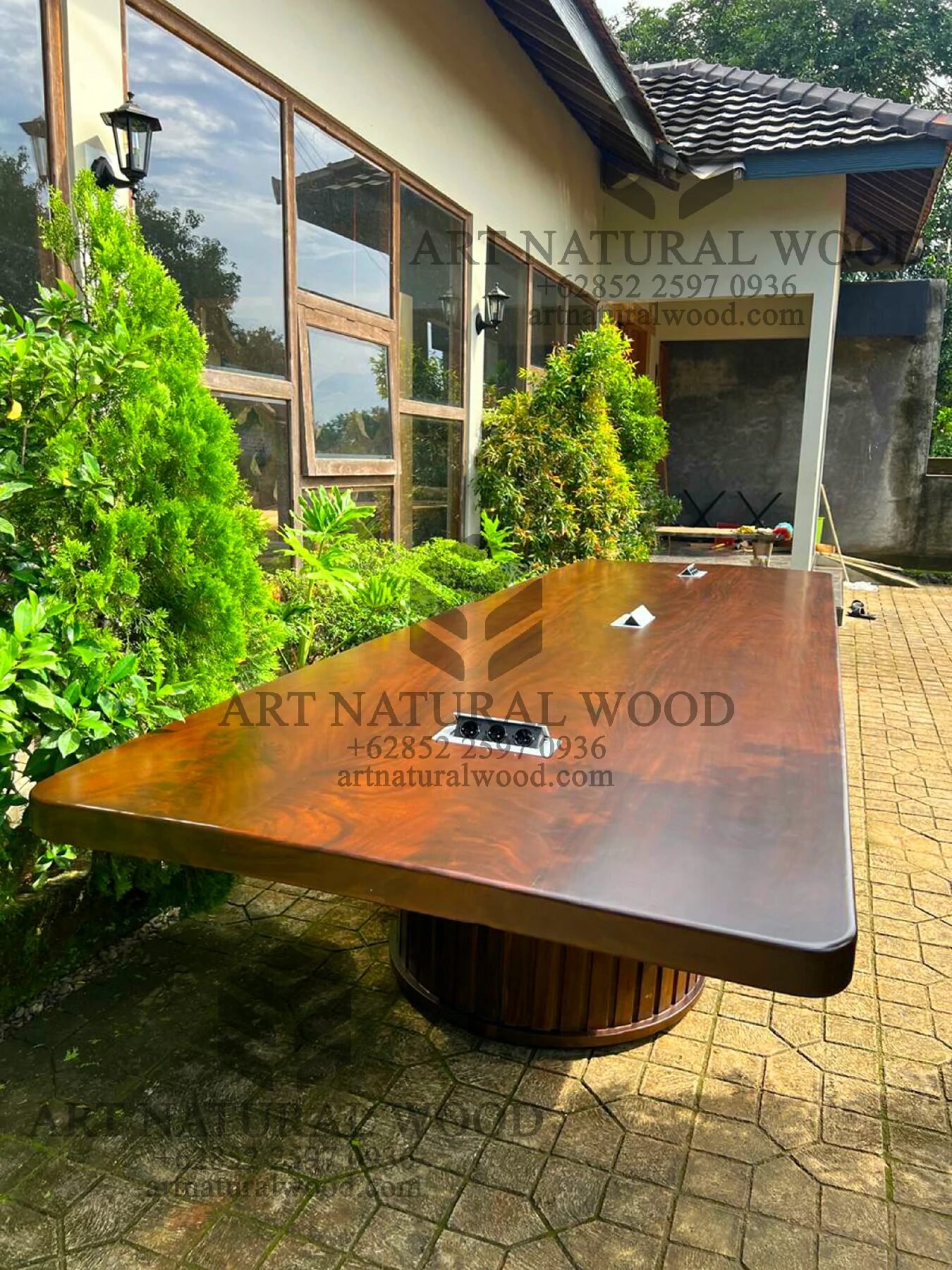 meja meeting kantor besar minimalis