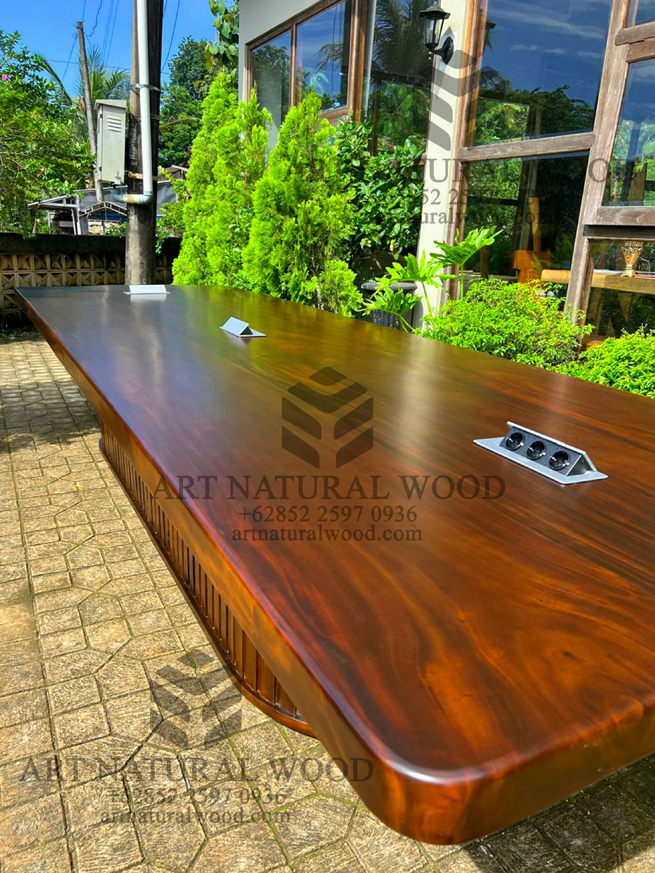 meja meeting kantor besar minimalis